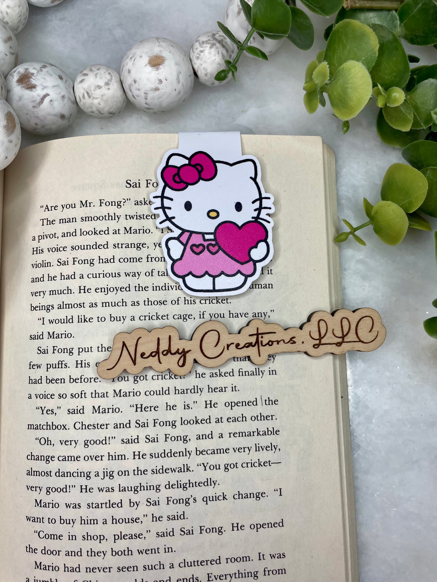 Hello Kitty Bookmark